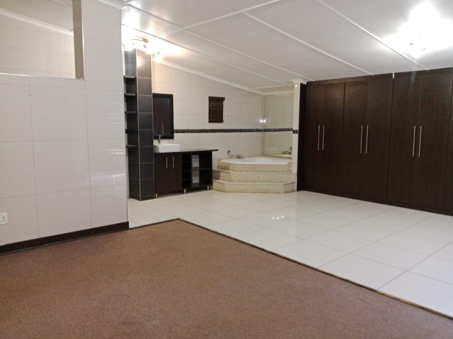 4 Bedroom Property for Sale in Kuruman Northern Cape